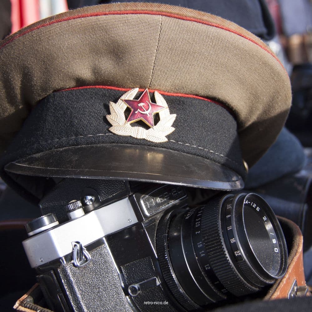 Milit\u00E4rische Antiquit\u00E4ten bei Retro Nico